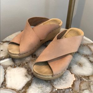 Used No. 6 Frida Wedge Clog - Pink Sand (Beige)